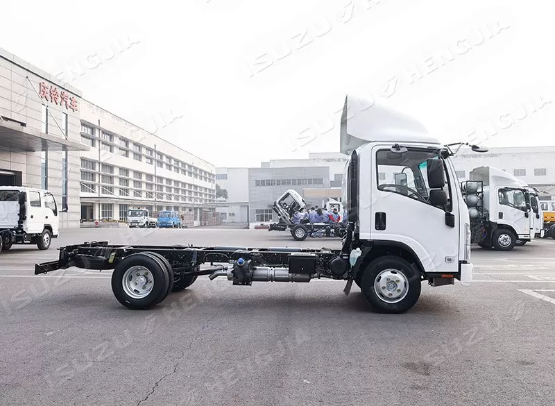 Isuzu nkr / kv600